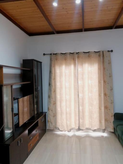 Habitacion Matrimonial Privada Con Areas Compartidas サン・クリストバル・デ・ラ・ラグーナ エクステリア 写真